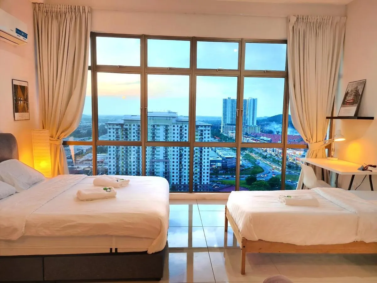 Small Family 3 Pax Studio High Floor Palazio Apartment Taman Mount Austin By Gdragon Homestay Джохор-Бару